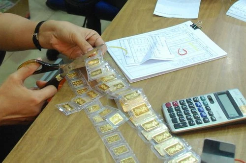 Chính phủ: Quản lý thị trường vàng còn bất cập, NHNN cần xử lý ngay tình trạng chênh cao với thế giới