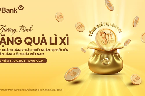 LPBank tặng quà may mắn tới khách hàng với “cơn mưa lộc phát”