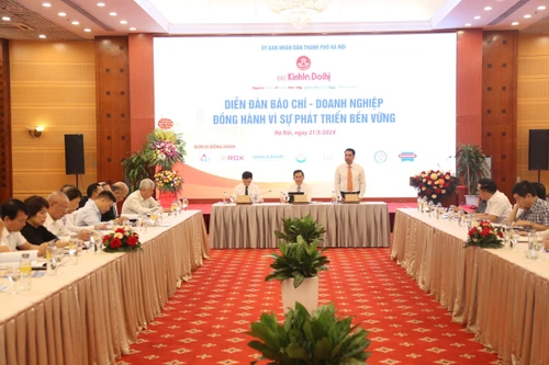 Báo chí - doanh nghiệp: Mối quan hệ đồng hành, không thể tách rời