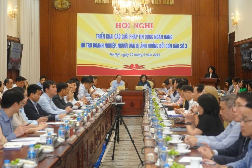 Hỗ trợ khách hàng ảnh hưởng bão, lũ: 17 ngân hàng cam kết giảm lãi vay, Phó Thống đốc yêu cầu “đã nói phải làm”