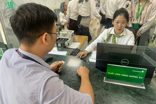 Hôm nay, NHNN giảm giá bán vàng cho các ngân hàng còn 77,98 triệu đồng/lượng