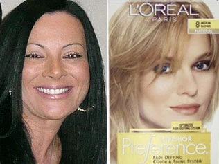 Cô Julie McCabe (trái)