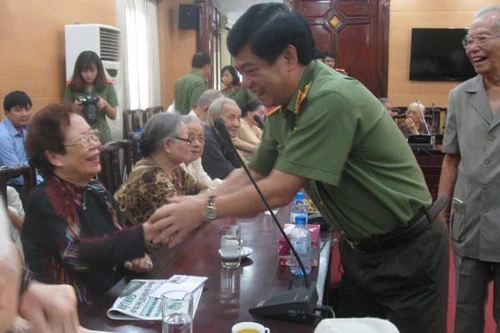 CATP Hà Nội gặp mặt các "Chứng nhân lịch sử"