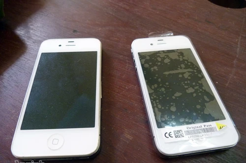 Tráo điện thoại mô hình lấy iPhone 4