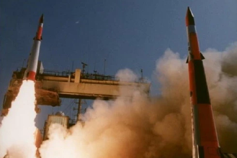 [ẢNH] Israel sẽ phóng tên lửa Jericho vào Syria nếu F-35I bị S-300 bắn hạ?