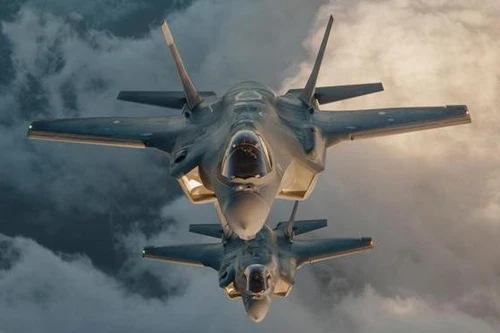 Tiêm kích tàng hình F-35 Mỹ triển khai đến sát Nga