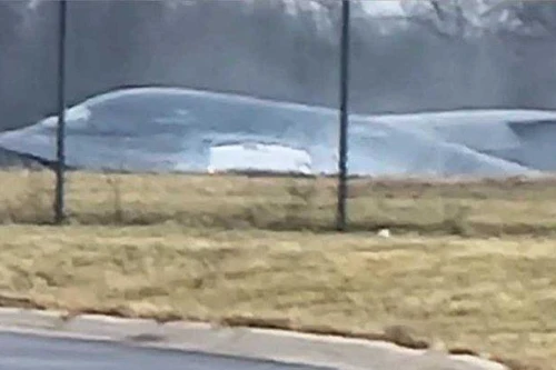 Oanh tạc cơ tàng hình B-2 trị giá 2,1 tỷ USD của Mỹ lại bị sập càng khi hạ cánh