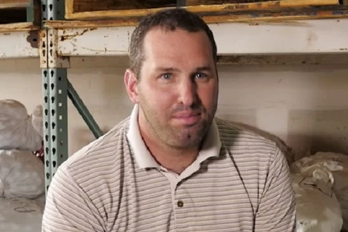 Sở hữu gia tài triệu USD nhờ mò bóng chơi golf 