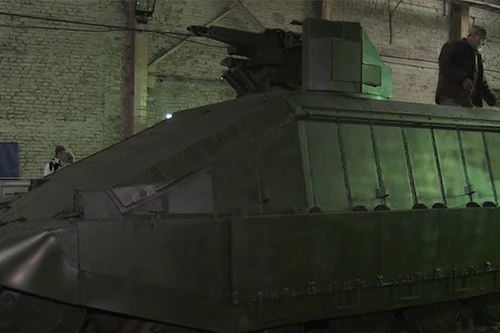 Ukraine trình làng xe tăng chuyên dụng cho địa hình thành phố