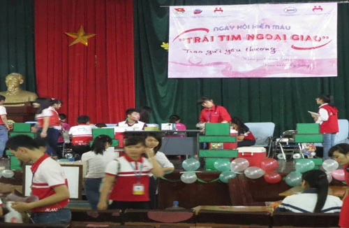 Ngày hội hiến máu “Trái tim Ngoại giao”