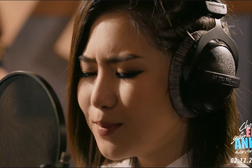 Hương Tràm lấy nước mắt khán giả trong MV "Cho em gần anh thêm chút nữa"