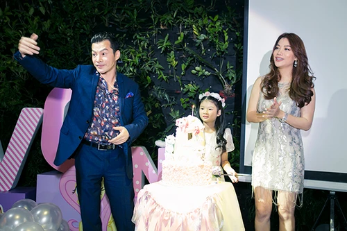 Trương Ngọc Ánh - Trần Bảo Sơn cùng tổ chức sinh nhật cho con gái