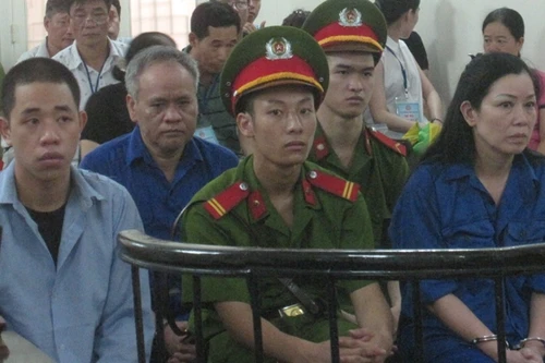 Cựu Kiểm sát viên nhận tiền "chạy án" bị phạt 30 tháng tù