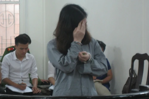 Chồng thụ án chung thân, vợ "tiếp bước"… vào tù