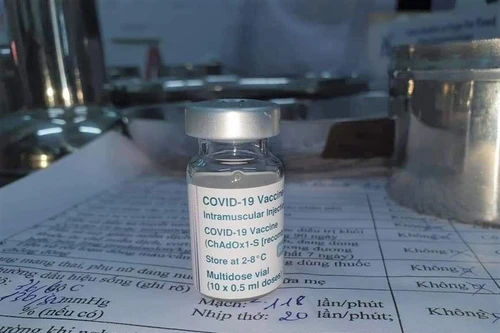Nữ điều dưỡng ở Đà Nẵng bị sốc phản vệ sau tiêm vaccine Covid-19, đang thở máy