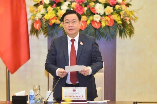 Thu hẹp các hình thức khen thưởng cấp nhà nước chứ không phải không được bổ sung