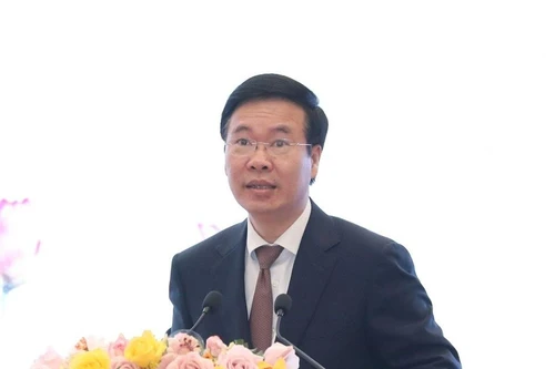 Bộ Chính trị yêu cầu giảm ít nhất 5% biên chế công chức và 10% viên chức đến năm 2026