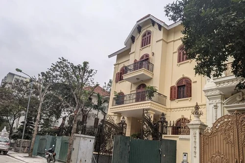 Bộ Xây dựng đề nghị Hà Nội thông báo kết quả xử lý vụ biệt thự vi phạm ở phường Yên Hòa