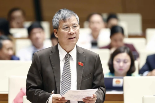 ĐBQH Nguyễn Anh Trí: Tham nhũng vặt từ bổ nhiệm, thủ tục hành chính đến… thi âm nhạc