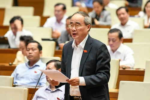 Đại biểu Quốc hội đề xuất tiếp tục tăng tuổi nghỉ hưu lên 65 tuổi