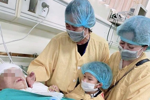 Nam thanh niên “gà trống nuôi con” bị tai nạn chết não hiến tim, gan, thận cứu người