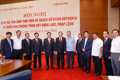 Chủ tịch Quốc hội: Không để tham nhũng chính sách, "quyền anh - quyền tôi" trong xây dựng luật