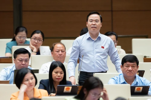 ĐBQH góp ý xóa bỏ tư duy "không buôn gì lãi bằng buôn đất”, chữa bệnh cho thị trường bất động sản