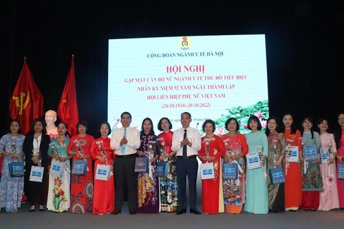 Hà Nội biểu dương 189 cán bộ nữ tiêu biểu của ngành Y tế 