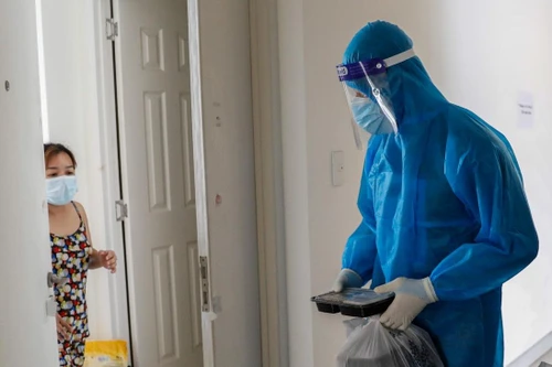 F0 được ra khỏi nơi cách ly nhưng phải mang khẩu trang, giữ khoảng cách