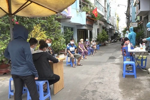 Thêm 3 ca mắc Covid-19 mới, hơn 600 người tại TP HCM đang chờ kết quả xét nghiệm