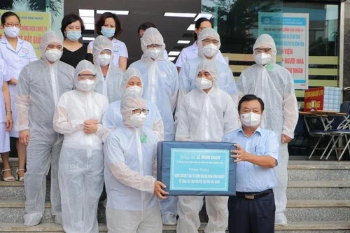 Bộ trưởng Nông nghiệp động viên "đội đặc nhiệm" hỗ trợ Bắc Giang chống dịch