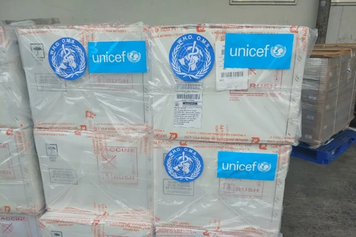 258.000 liều vaccine "5 trong 1" đã về nước, sẽ phân bổ để tiêm miễn phí cho trẻ