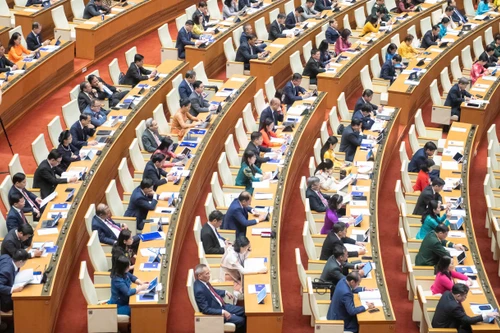 Chủ tịch Quốc hội: Lấy cuộc sống và lợi ích của nhân dân làm thước đo chính sách