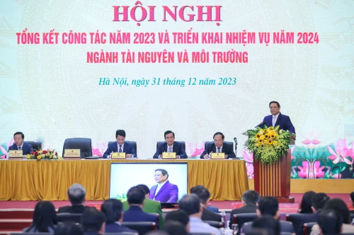 Thủ tướng yêu cầu tập trung mọi nguồn lực để hoàn thiện Luật Đất đai sửa đổi