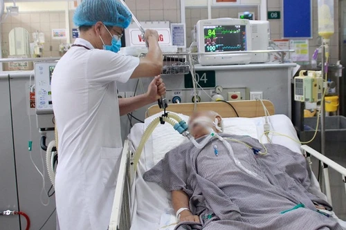 Vụ pate Minh Chay: Thêm 24 ca đến viện, bệnh nhân tiêm thuốc giải độc 8.000 USD/ lọ có tiến triển