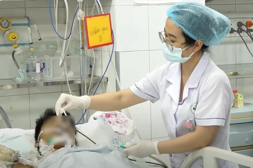 Lọc máu liên tục cứu sống nam thanh niên mắc sốt xuất huyết biến chứng suy đa cơ quan