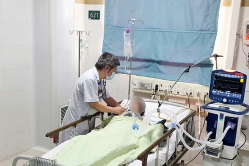 Tình trạng bệnh nhân nặng nhất vụ phóng hỏa đốt quán café ở Phạm Văn Đồng đã có cải thiện