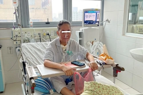 Tự chữa cúm B bằng corticoid, bệnh nhân nguy kịch phải chạy ECMO và thở máy gần 50 ngày