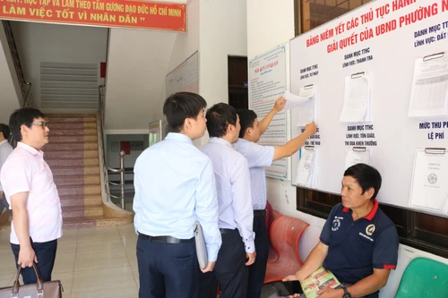 Sửa đổi, bổ sung quy định về cấp phó và thu hút người tài vào cơ quan Nhà nước