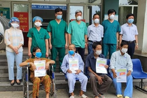 Thêm sáu bệnh nhân Covid-19, hai ca nhập cảnh tại Hà Nội và Khánh Hòa