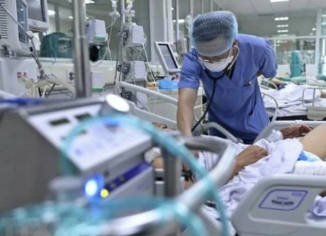 Nữ bệnh nhân mắc cúm A(H5) đầu tiên sau hơn 8 năm suy hô hấp, sốc nhiễm khuẩn