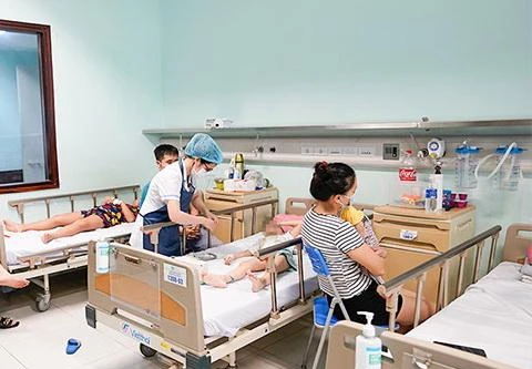 Hoang mang về dịch, nhiều phụ huynh đưa trẻ đi xét nghiệm Adeno virus, điều này có cần thiết?
