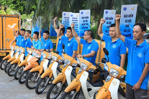 Hà Nội tổ chức chạy tuần hành roadshow, đến tận khu dân cư, chợ... vận động tham gia BHXH, BHYT