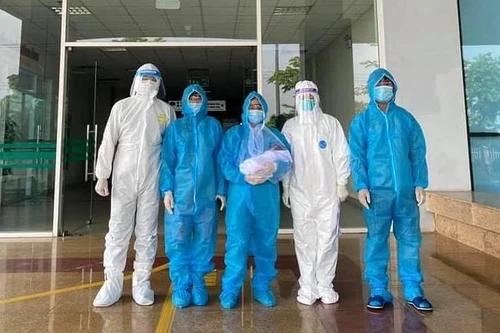 76 ca Covid-19 mới trưa 8-6, một nhân viên y tế Bệnh viện Nhiệt đới Trung ương dương tính