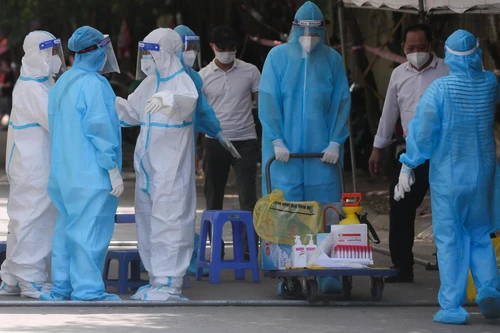 Người phụ nữ ở chung cư phố Vĩnh Hưng nhiễm Covid-19: Chưa rõ nguồn lây