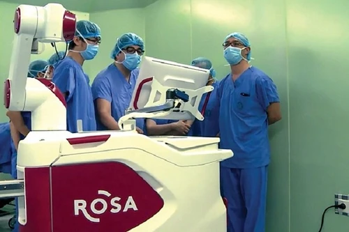 Ban hành khẩn nhiều quy định mới về đấu thầu thiết bị y tế để tránh “thổi giá"