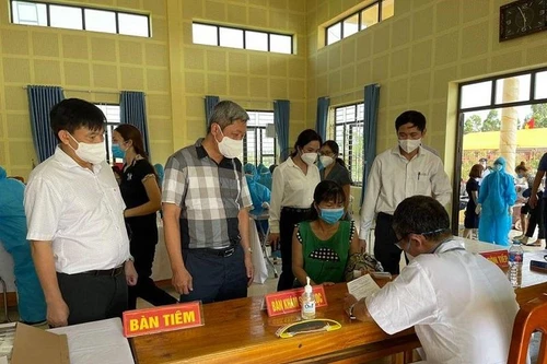 102 ca Covid-19 trưa 3-6: Hà Nội có 2 bệnh nhân liên quan KCN ở Bắc Giang, TP HCM thêm 19 ca