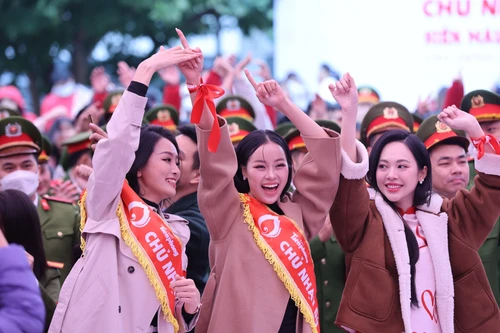 Sôi động ngày Chủ Nhật Đỏ giữa thời tiết rét đậm, dự kiến tiếp nhận 50.000 đơn vị máu