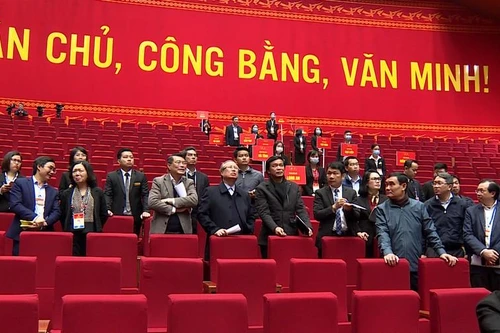 Thường trực Ban Bí thư Trần Quốc Vượng kiểm tra, tổng duyệt các phương án của Đại hội XIII