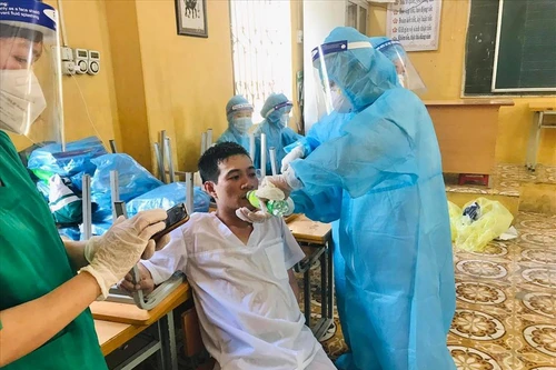 Tám nguyên nhân khiến y, bác sĩ nghỉ việc, bỏ việc: Đầu tiên là tiền lương